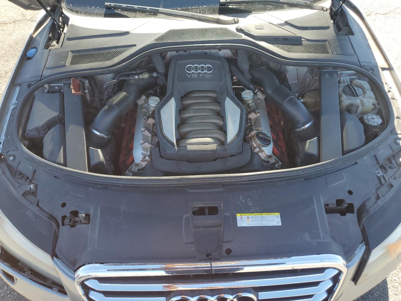 Audi A8 L Quattro Image 12