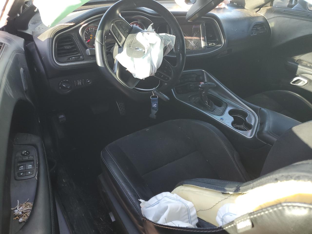 Dodge Challenger R/t Scat Pack Image 6