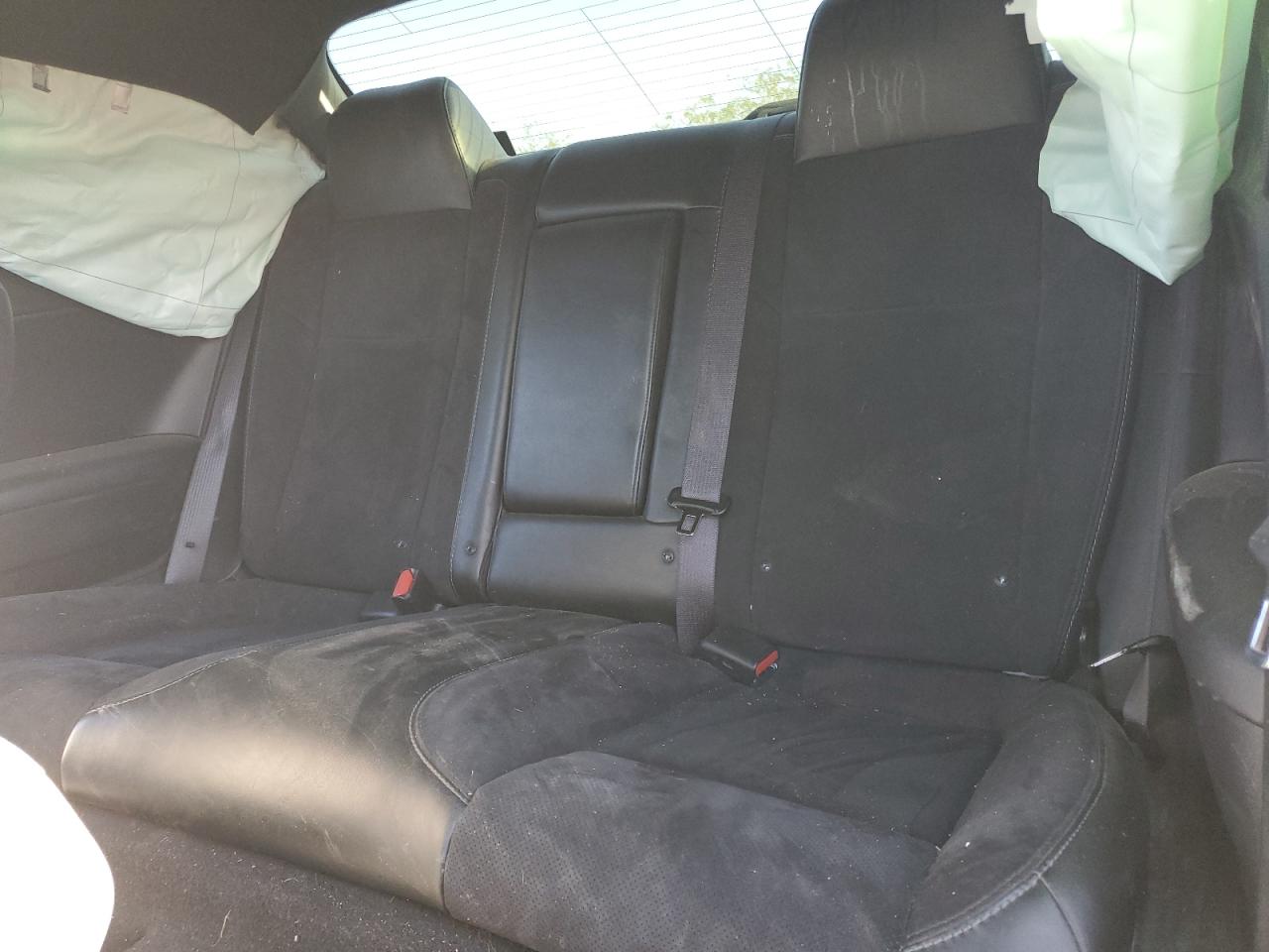 Dodge Challenger R/t Scat Pack Image 12