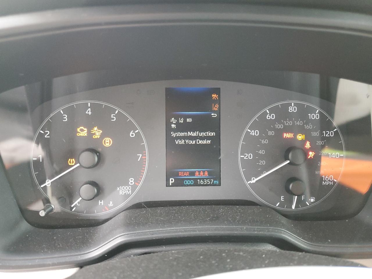 Toyota Corolla Le Image 10