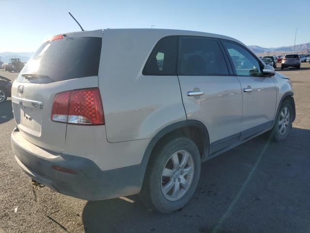 Kia Sorento Base Image 2