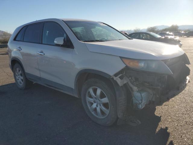 Kia Sorento Base Image 3