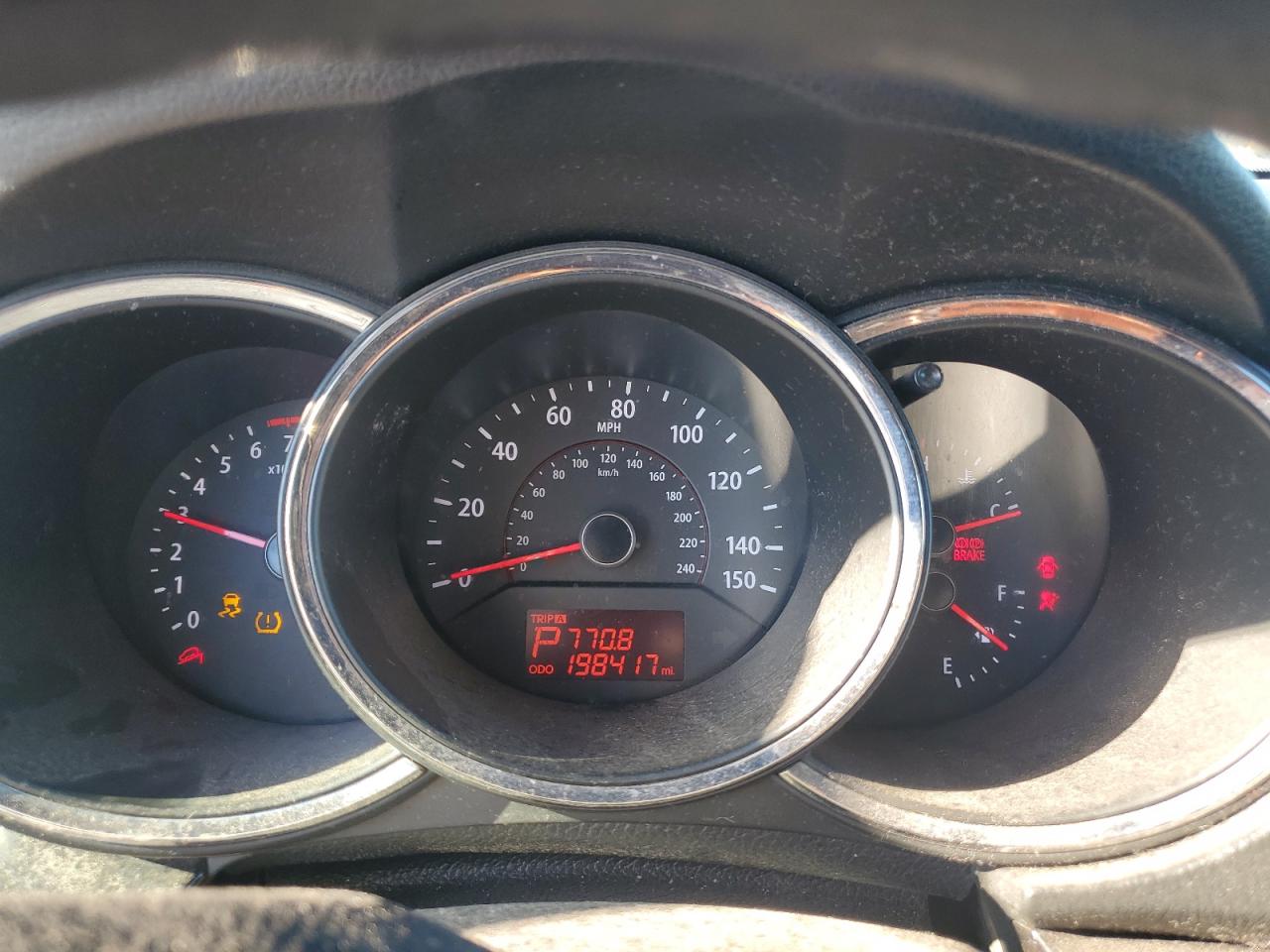 Kia Sorento Base Image 6