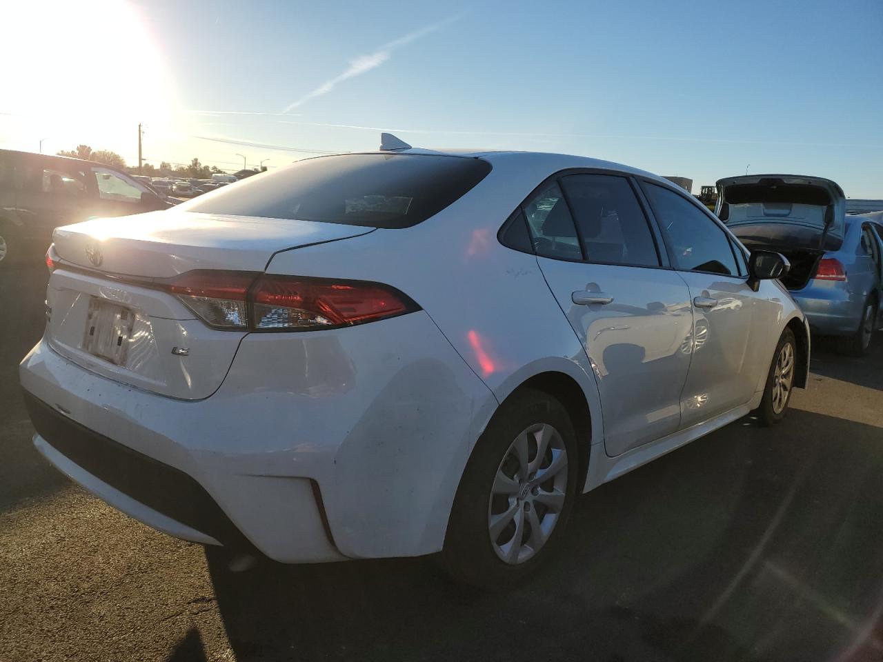 Toyota Corolla Le Image 7