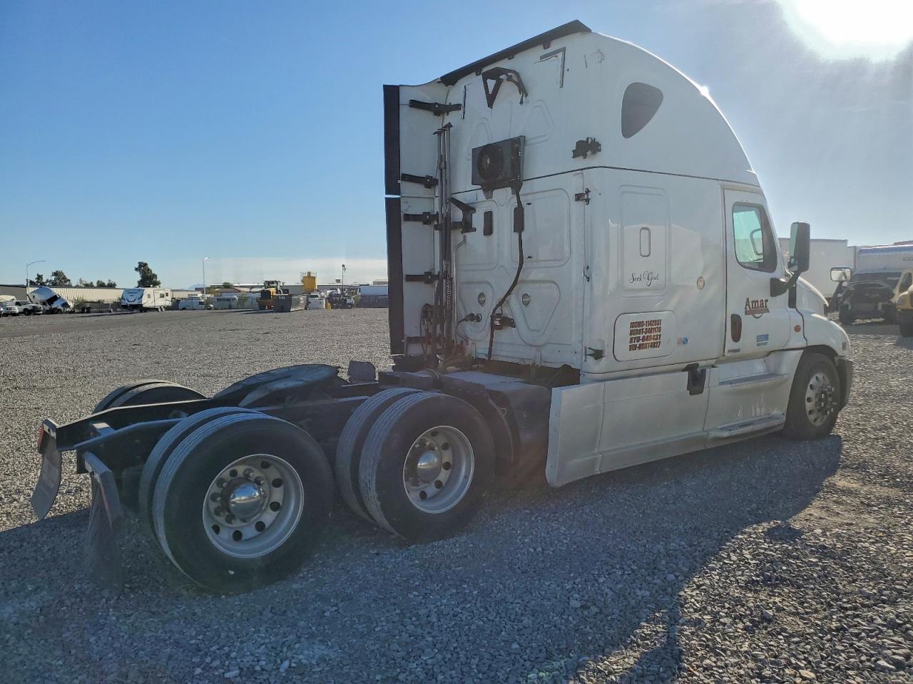 Freightliner Cascadia 1 Image 3
