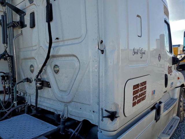 Freightliner Cascadia 1 Image 7