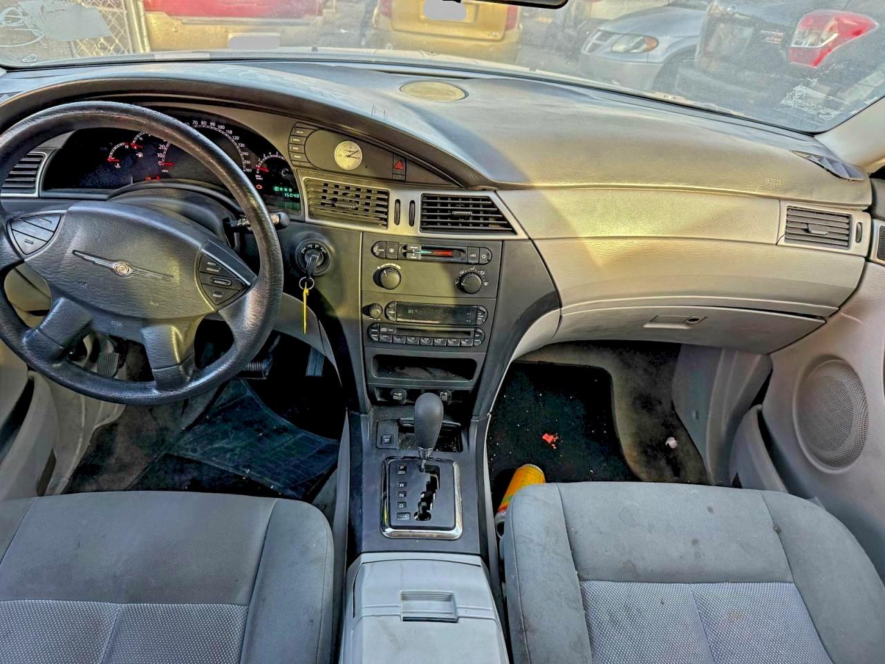 Chrysler Pacifica Lx Image 8