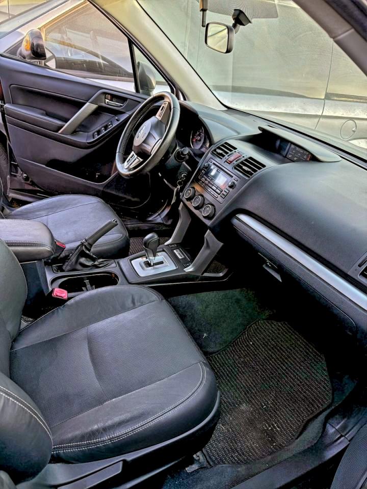 Subaru Forester 2.5i Limited Image 3