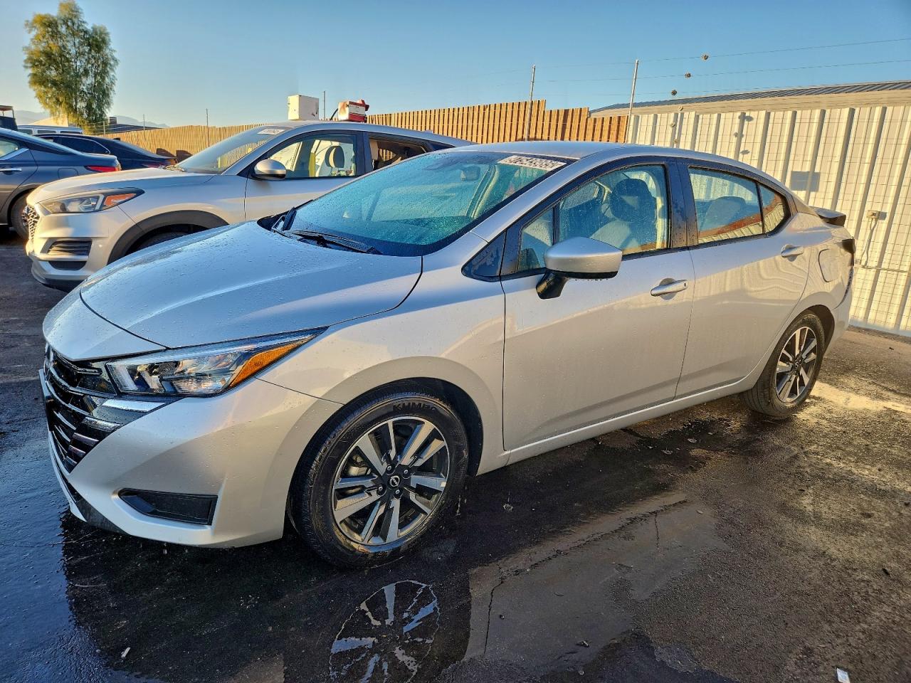 Nissan Versa Sv Image 1