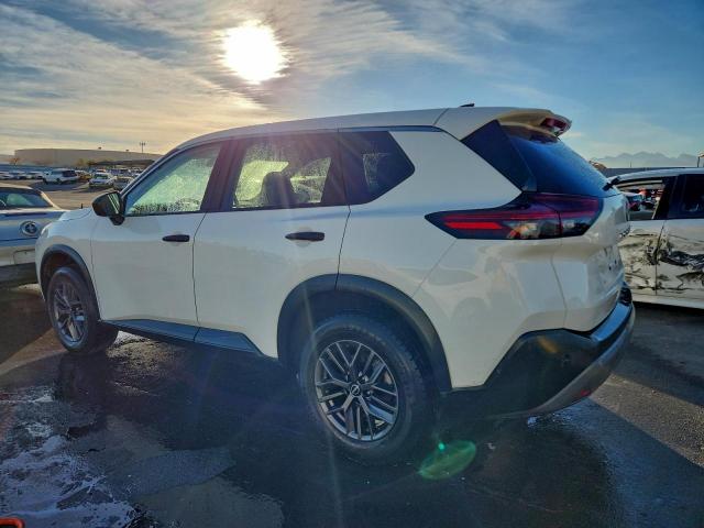 Nissan Rogue S Image 7