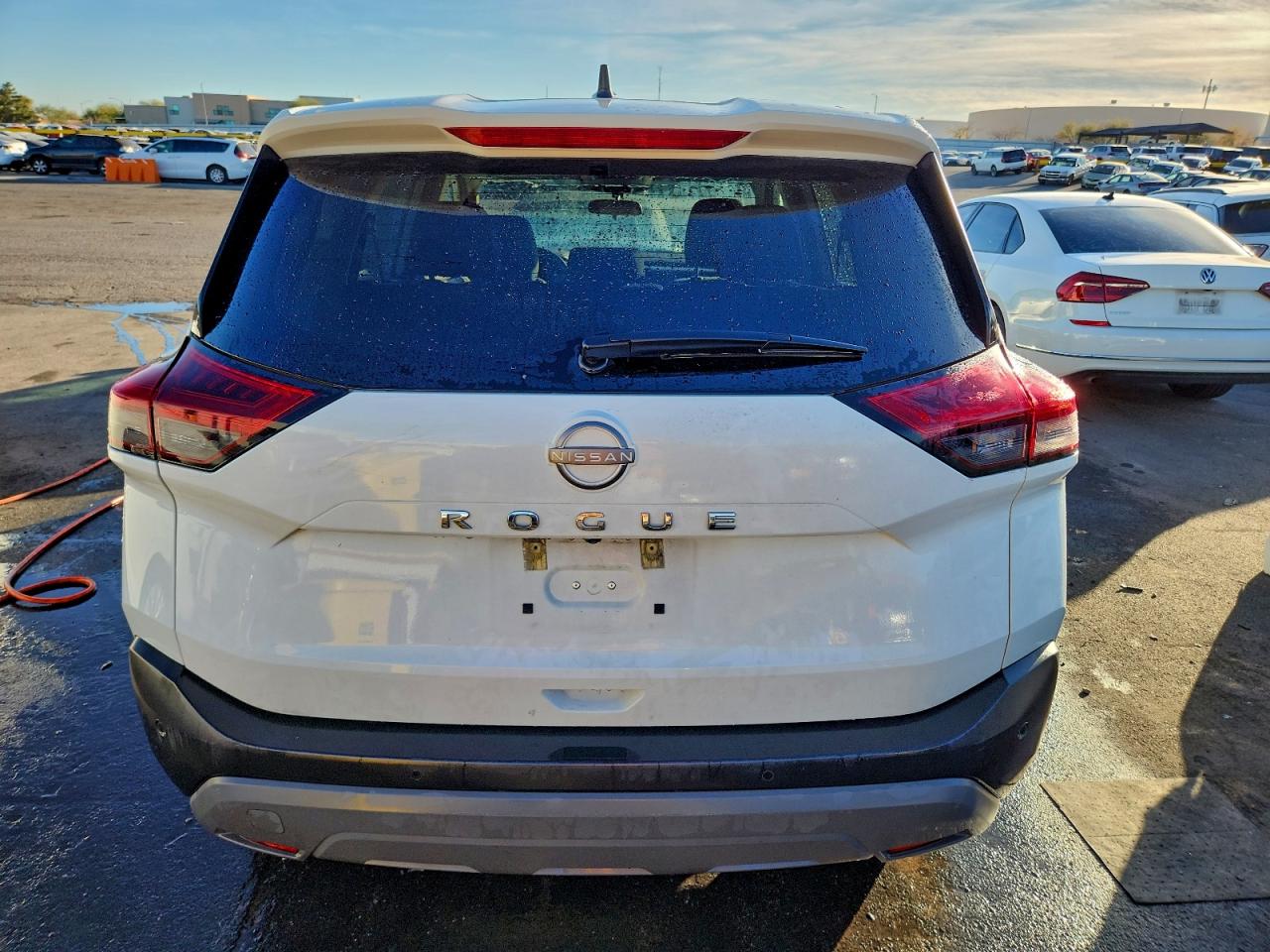 Nissan Rogue S Image 3