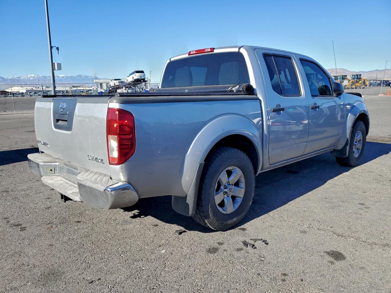 Nissan Frontier S Image 4