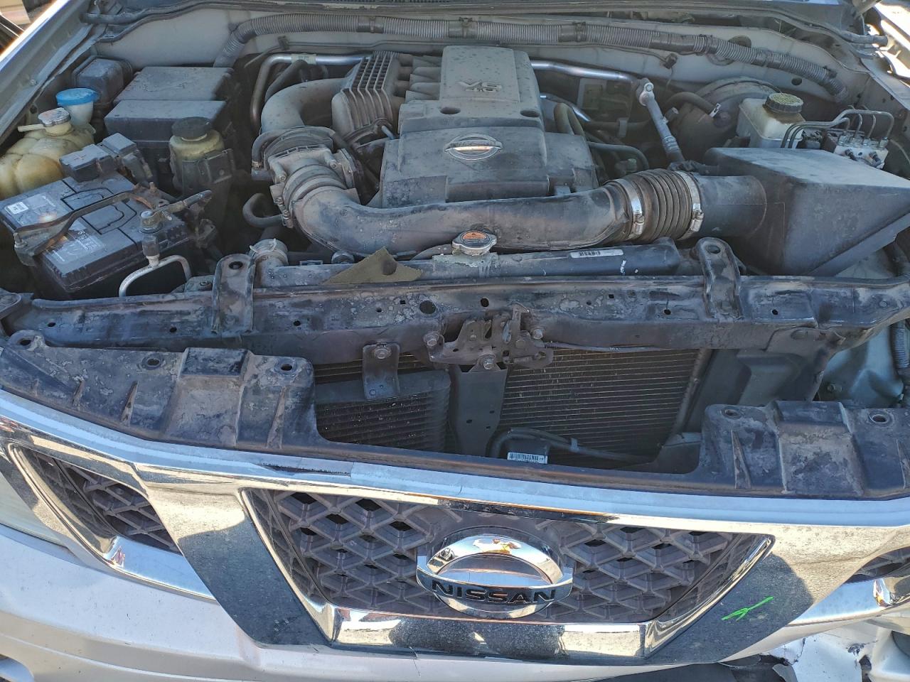 Nissan Frontier S Image 2