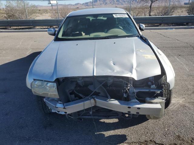 Chrysler 300 Image 12