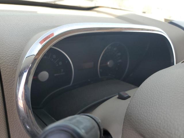 Ford Explorer Image 10