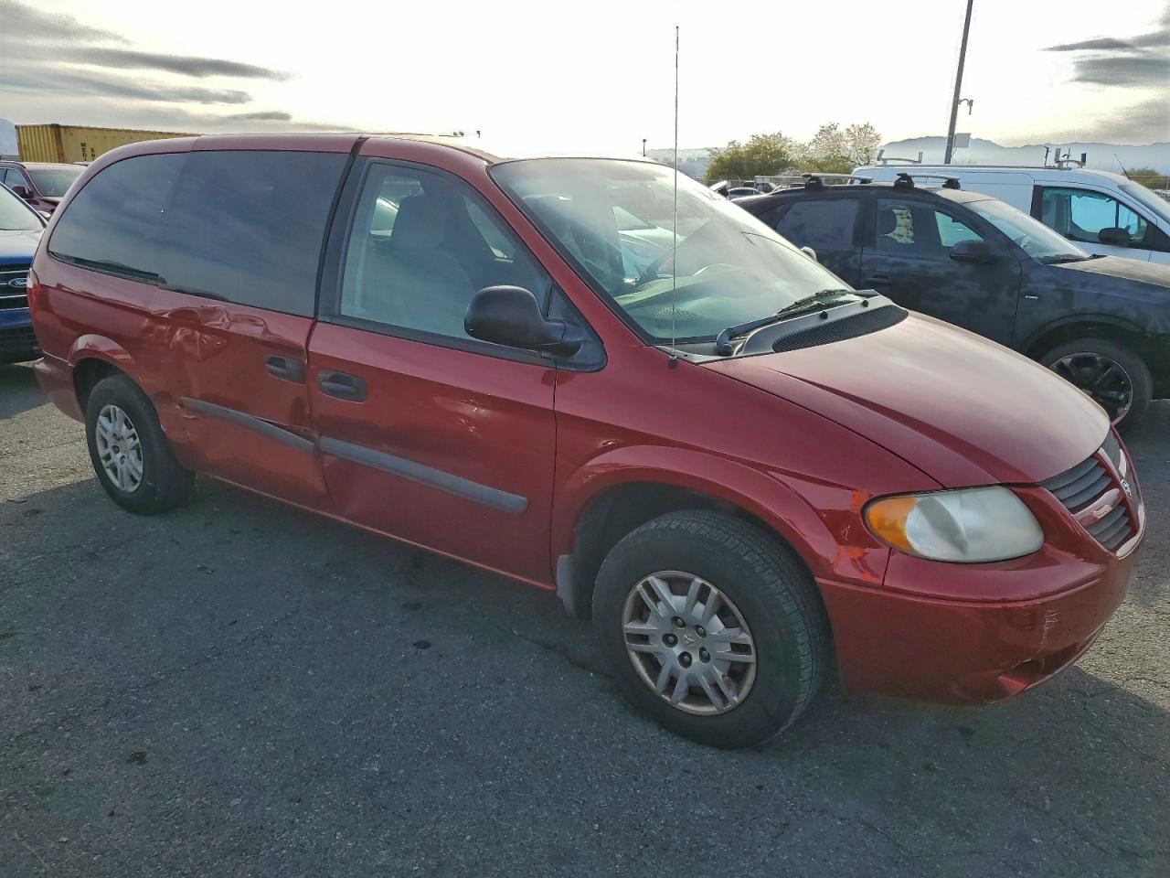 Dodge Caravan Se Image 6