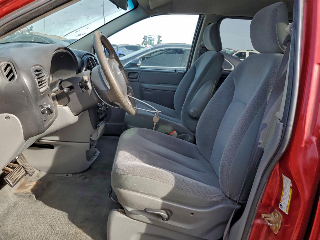 Dodge Caravan Se Image 12