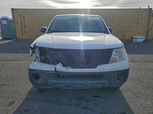 Nissan Frontier S Image 2