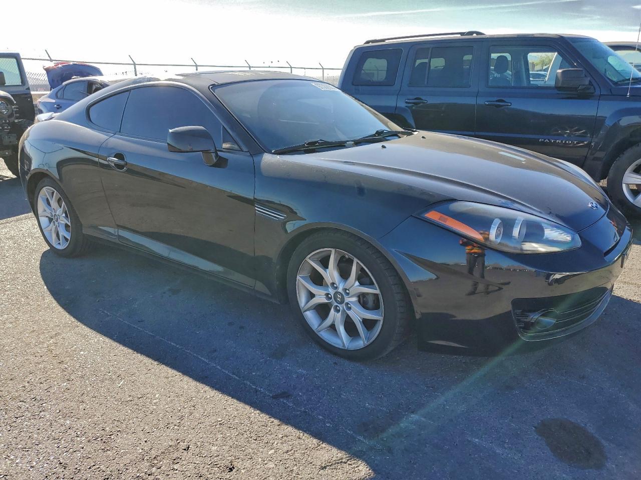 Hyundai Tiburon Gt Image 9