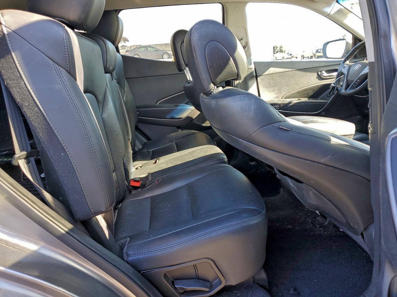 Hyundai SANTA FE Image 11