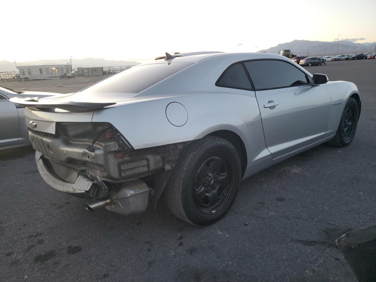 Chevrolet Camaro Ls Image 2