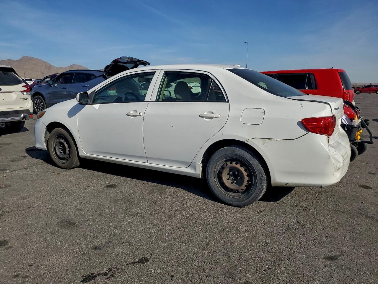 Toyota Corolla Base Image 3