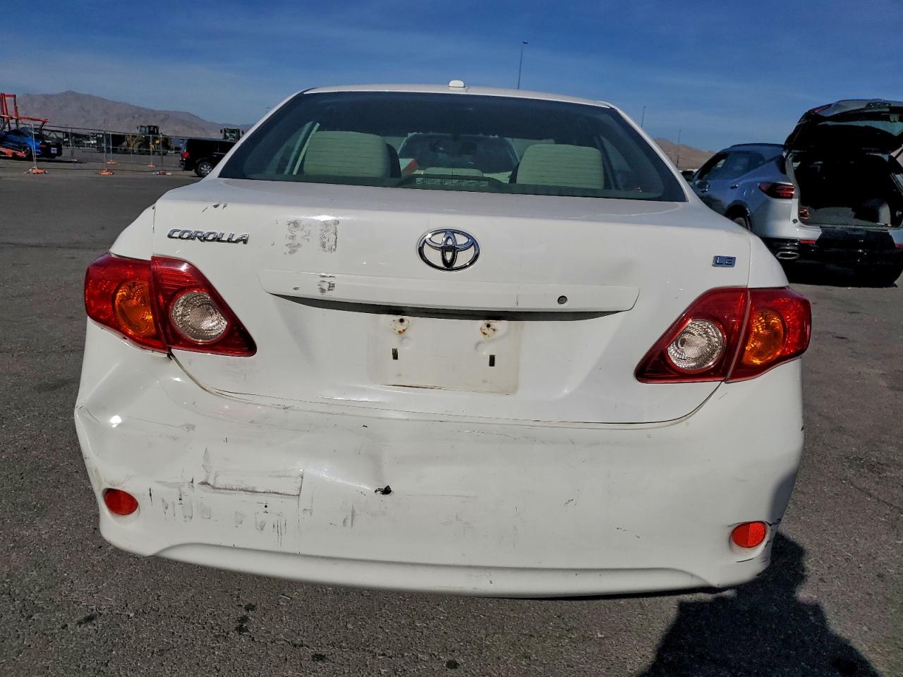 Toyota Corolla Base Image 5