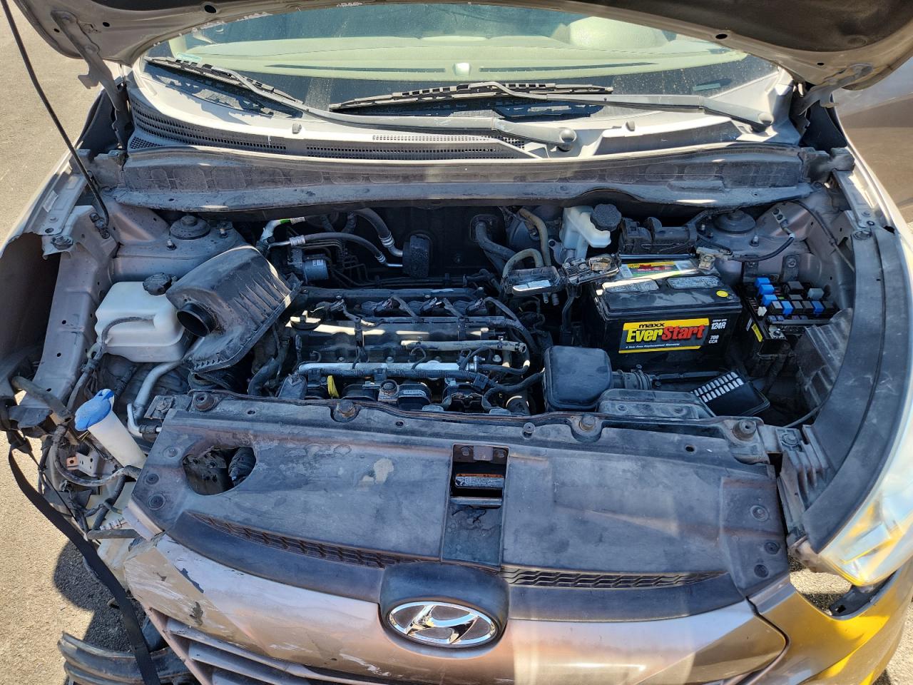 Hyundai TUCSON Gl Image 11