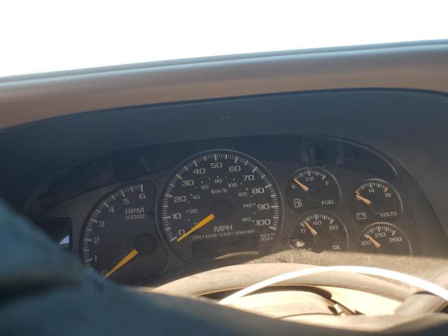 Chevrolet Suburban C1500 Image 11