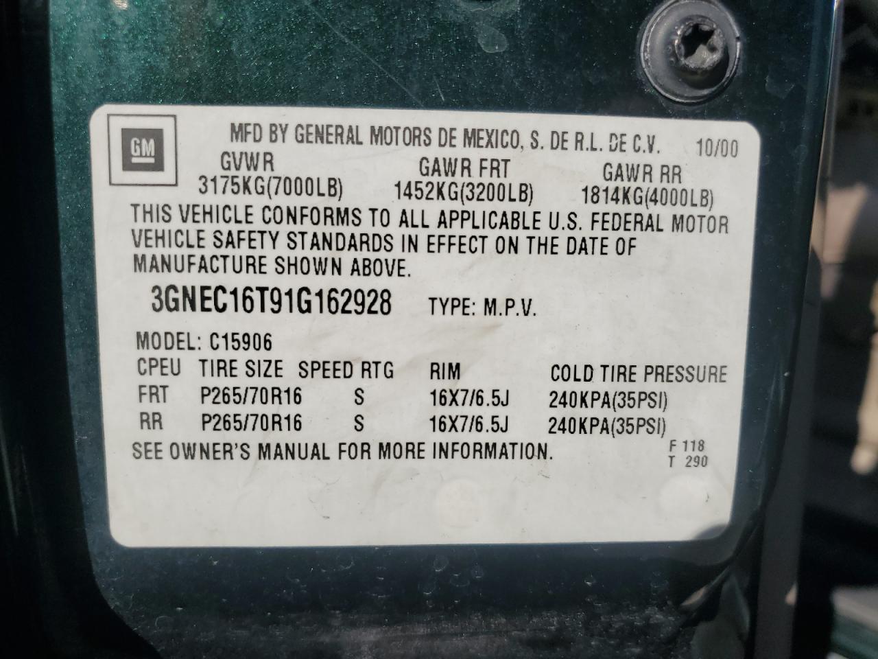 Chevrolet Suburban C1500 Image 13