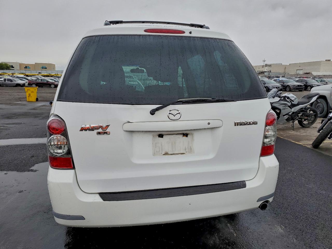 Mazda MPV Wagon Image 8