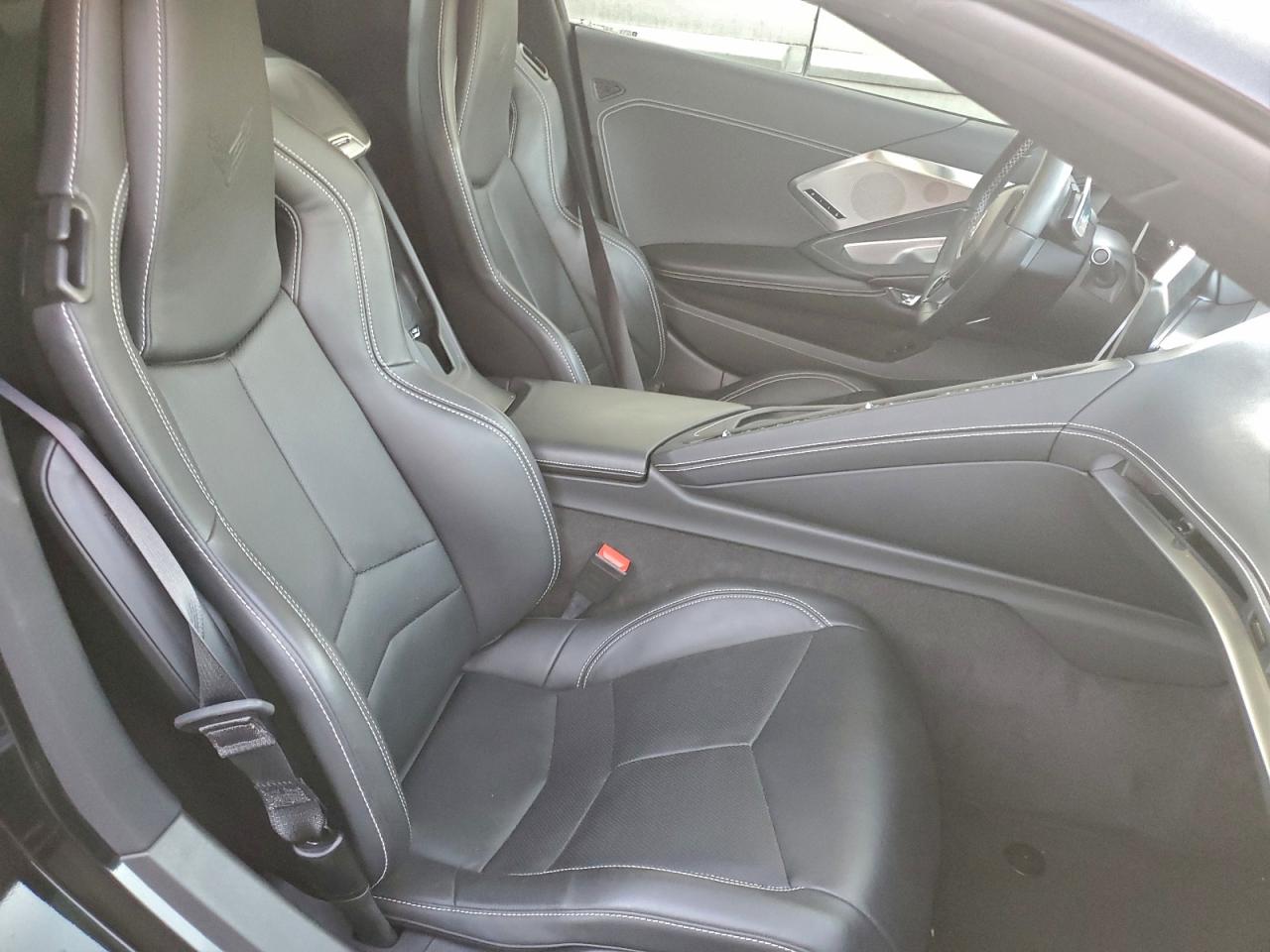 Chevrolet Corvette Stingray 2lt Image 3