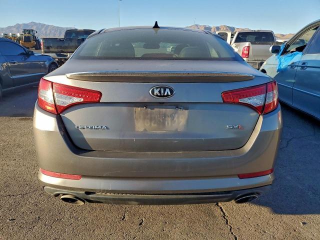 Kia Optima Sx Image 8