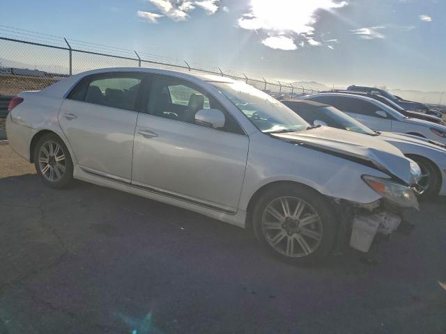 Toyota Avalon Base Image 4