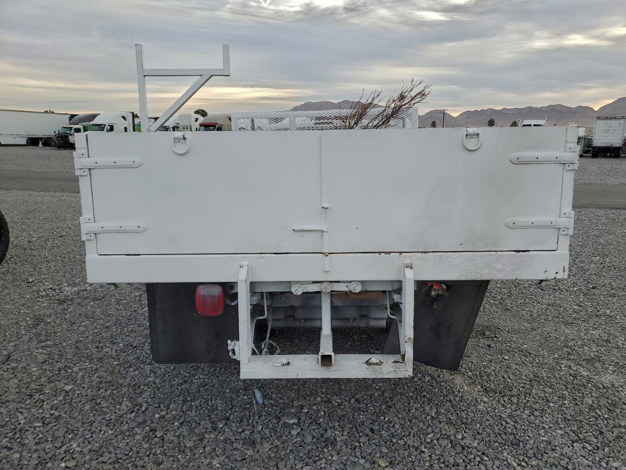 Ford F-350 Super Duty Image 6