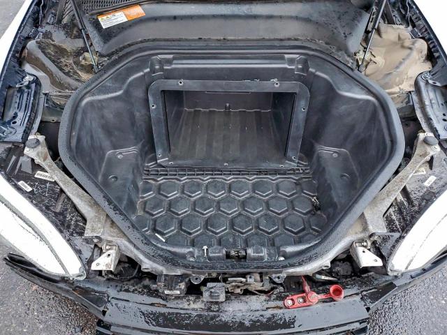 Tesla Model S Image 2