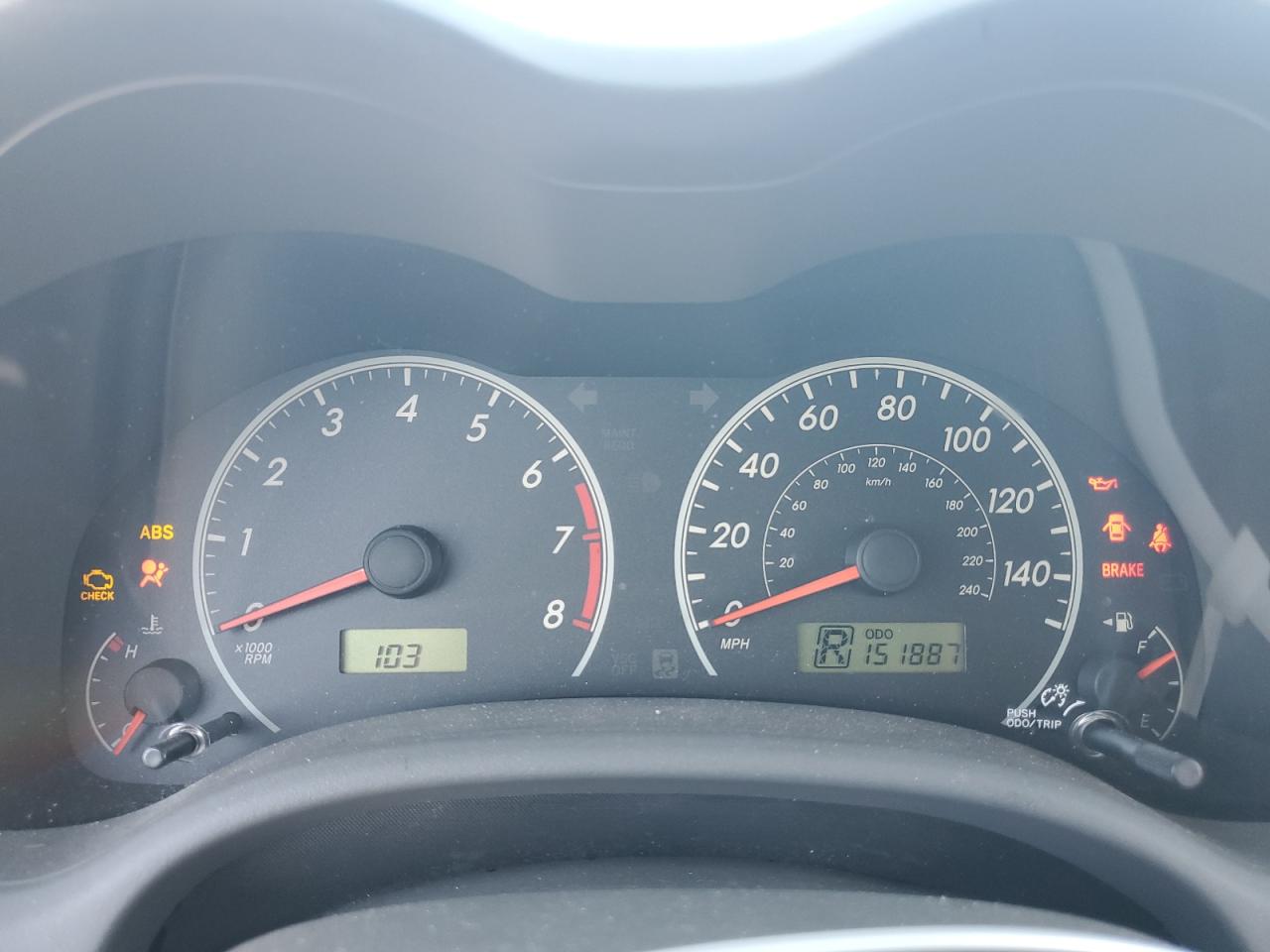 Toyota Corolla Base Image 8