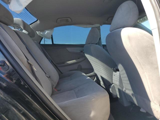 Toyota Corolla Base Image 10