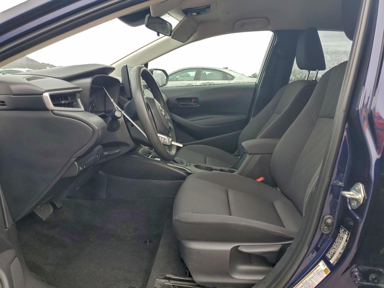 Toyota Corolla Le Image 6