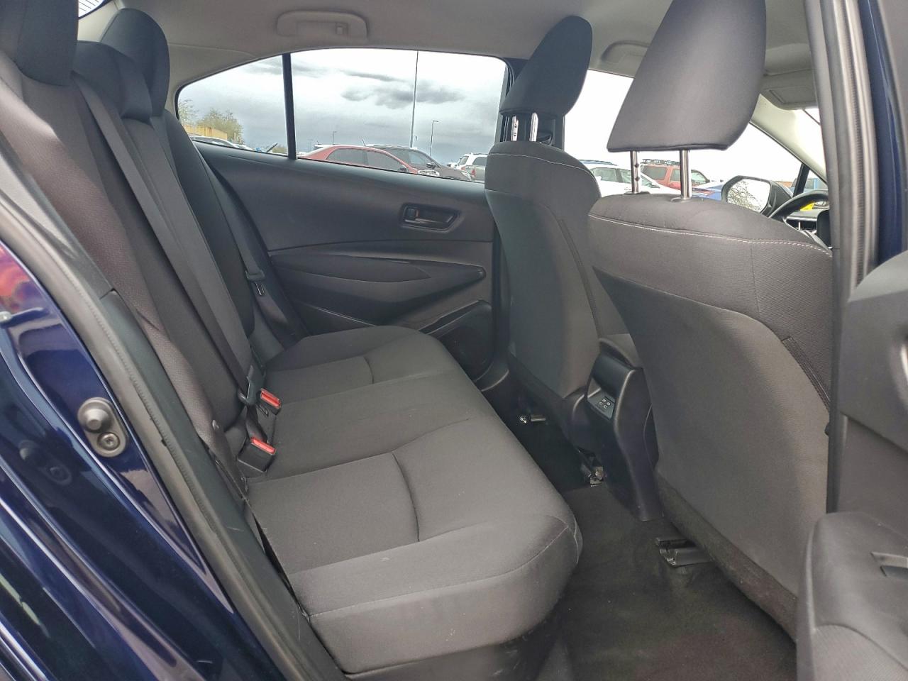 Toyota Corolla Le Image 12