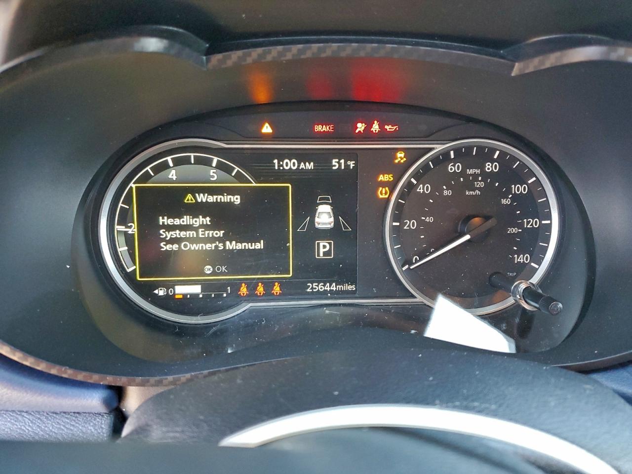 Nissan Versa Sv Image 8