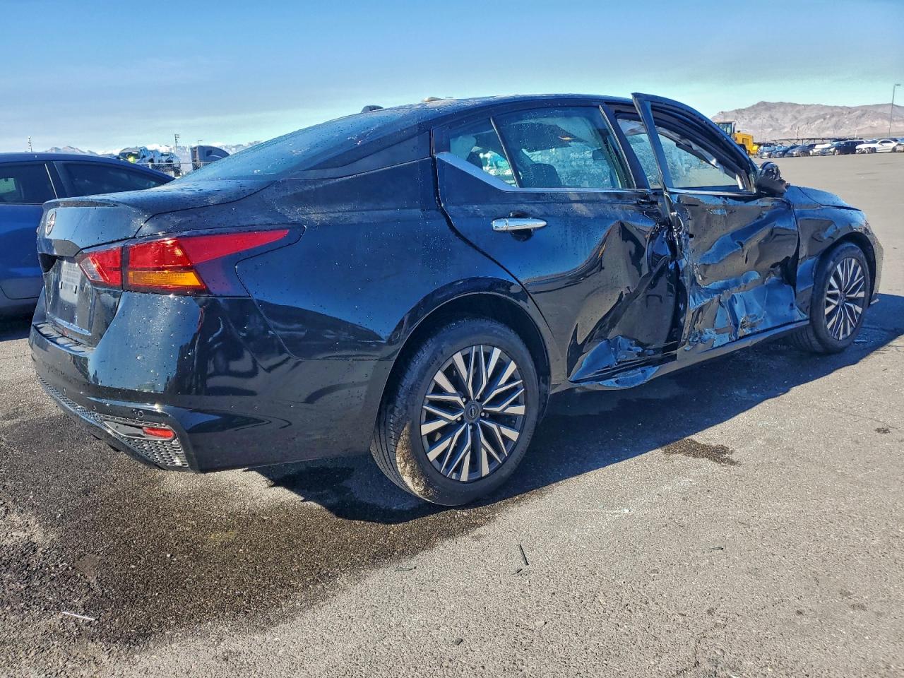 Nissan Altima Sv Image 12