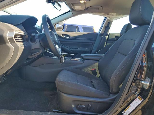 Nissan Altima Sv Image 3