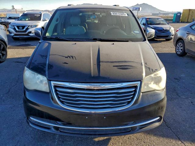 Chrysler Minivan Touring L Image 7