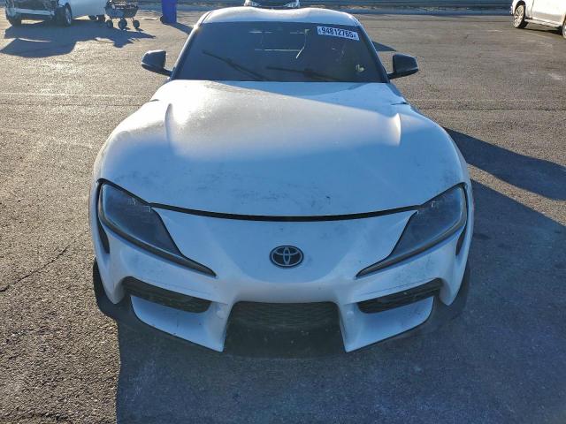 Toyota Supra Base Image 10