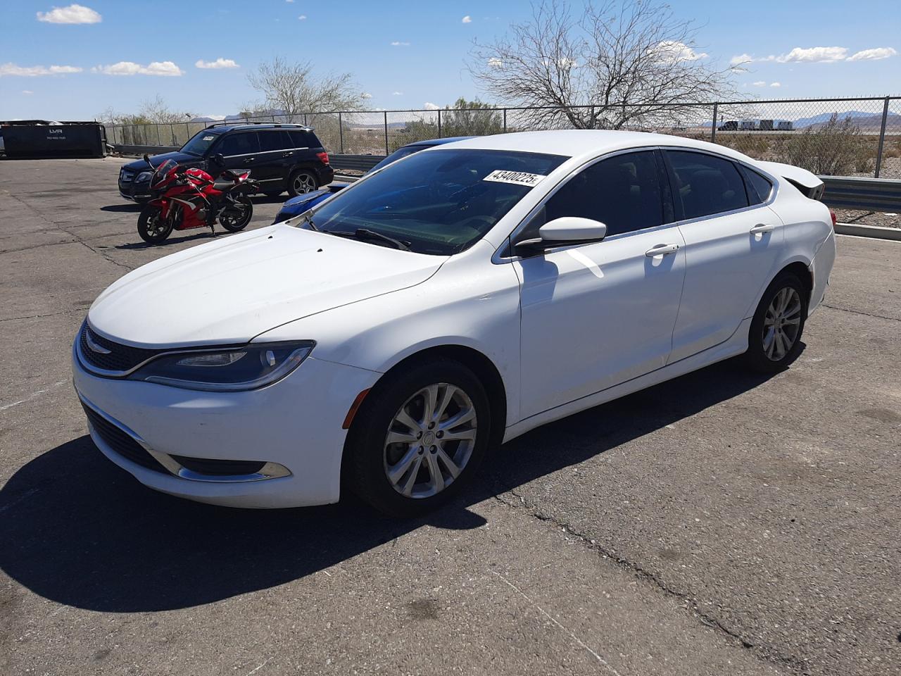 Chrysler 200 Limited Image 1