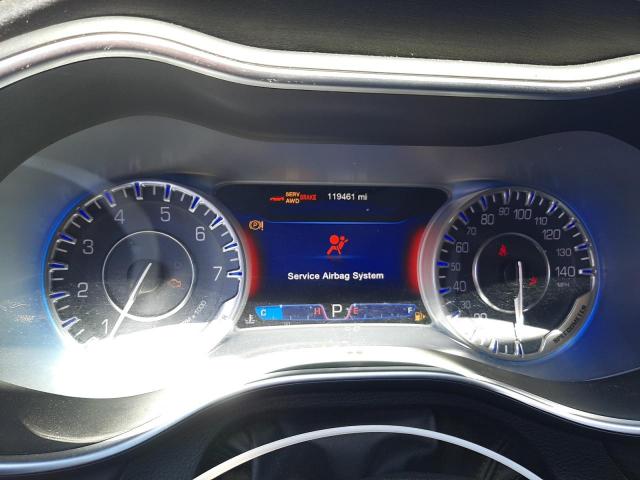 Chrysler 200 Limited Image 10