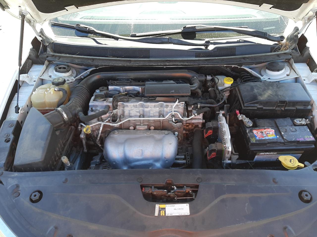 Chrysler 200 Limited Image 9