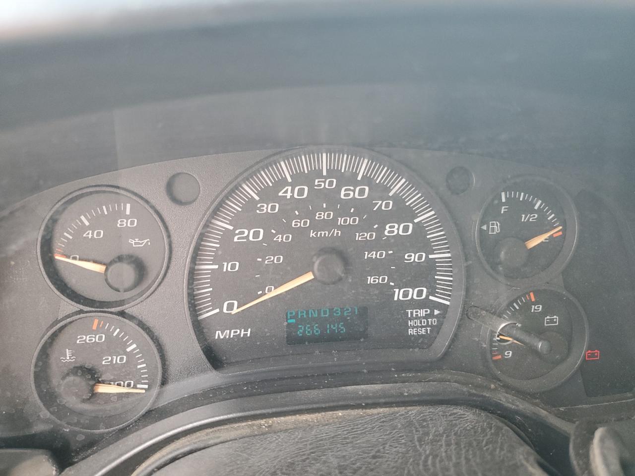 GMC Savana Cutaway G3500 Image 7