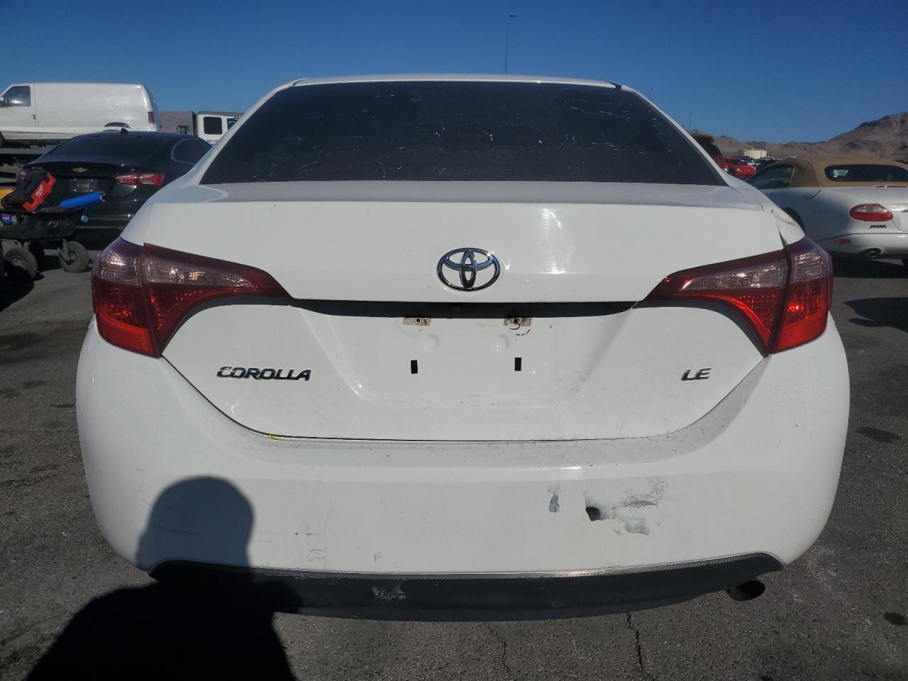 Toyota Corolla L Image 12